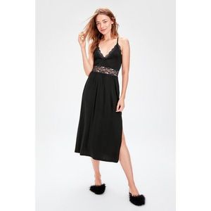 Trendyol Black Lacy Knitted Nightgown vyobraziť