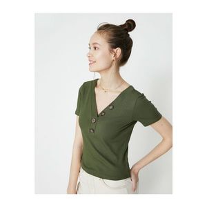 Koton Women's Green V Neck Short Sleeve Button Detailed T-Shirt vyobraziť