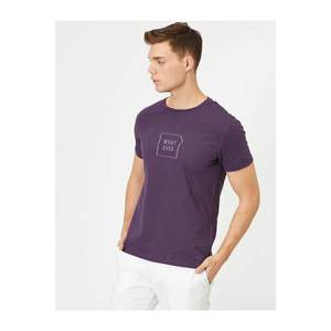 Koton Men's Purple Crew Neck Letter T-shirt vyobraziť
