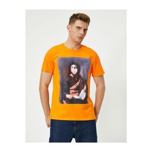 Koton Men's Orange Printed Bike Collar T-shirt vyobraziť
