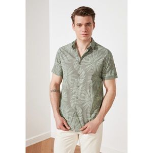 Trendyol Khaki Men's Regular Fit Burmese Collar Short Sleeve Tropical Printed Shirt vyobraziť