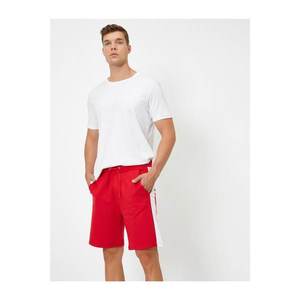 Koton Men's Red Cotton Pocket Shorts vyobraziť