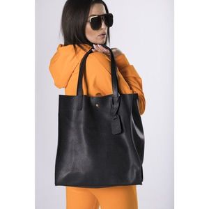 leather handbag with a tassel vyobraziť