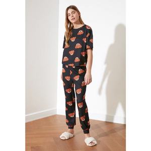 Trendyol Anthracite Teddy Bear Printed Knitted Pyjama Set vyobraziť