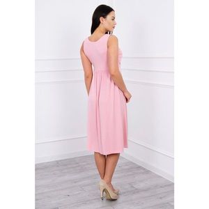 Dress with wide straps powdered pink vyobraziť
