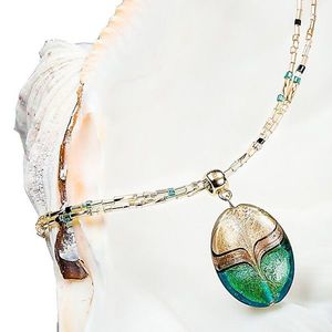 Lampglas Elegantný dámsky náhrdelník Green Sea World s perlou Lampglas s 24 karátovým zlatom a avanturín NP26 vyobraziť