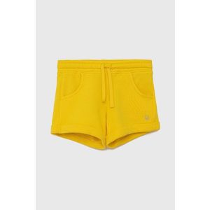 Detské krátke nohavice United Colors of Benetton žltá farba, jednofarebné, nastaviteľný pás vyobraziť