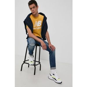 Bavlnené tričko New Balance žltá farba, s potlačou vyobraziť