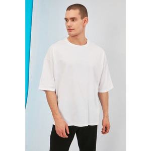Trendyol White Male Oversize Back Printed Bike Collar T-Shirt vyobraziť