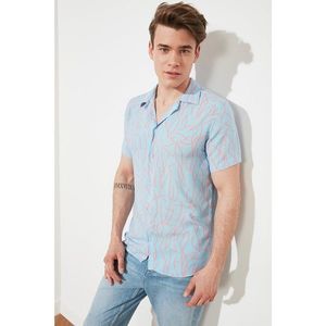 Trendyol Blue Men's Regular Fit Apaş Collar Short Sleeve Cast Geometric Shirt vyobraziť