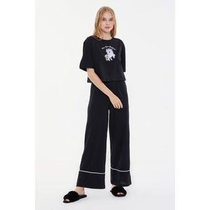 Trendyol Black Printed Knitted Pajamas Set vyobraziť