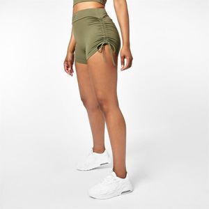 USA Pro x Courtney Black Ruched Ambition 3 Inch Shorts vyobraziť