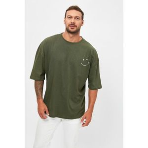 Trendyol Khaki Men's Oversize Fit T-Shirt vyobraziť