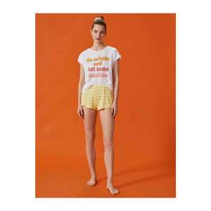 Koton Women's Yellow Pajamas Set vyobraziť