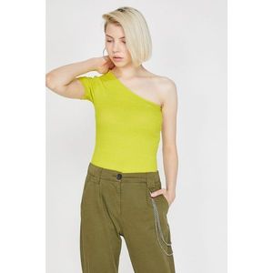 Koton Women's Green Short Sleeve Shoulder Detailed T-Shirt vyobraziť