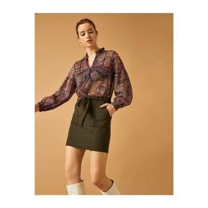 Koton Belly Tied Detailed Pockets Standard Line Mini Skirt vyobraziť