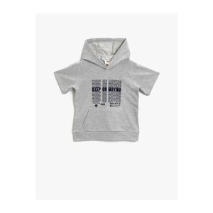 Koton Boy's Slogan T-Shirt Hooded Cotton Kangaroo Pocket vyobraziť
