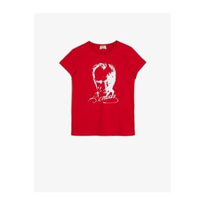 Koton Girl's Red Ataturk Printed Cotton Soft Short Sleeved T-Shirt vyobraziť