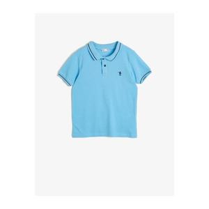 Koton Boy's Polo Neck Cotton Buttoned Striped Embroidered Short Sleeve T-Shirt vyobraziť