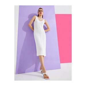 Koton Women's Off-White Dress vyobraziť