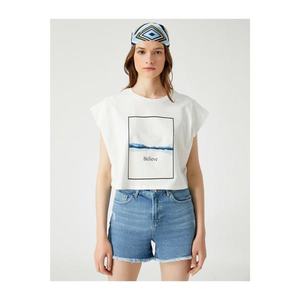 Koton Women's White Printed T-Shirt Crew Neck Short Sleeve Cotton vyobraziť