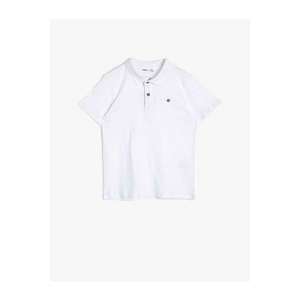 Koton Men's White Polo Collar Cotton Fabric Buttoned Chest Buttoned Pocket Short Sleeved T-Shirt vyobraziť