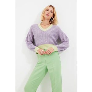 Trendyol Lilac Color Block Crop V Neck Knitwear Sweater vyobraziť