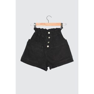 Trendyol Petit Denim Shorts WITH Black Front Button vyobraziť