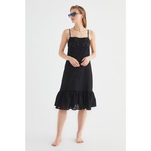 Trendyol Black Fisto Beach Dress vyobraziť