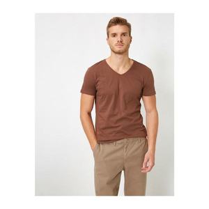 Koton Men's Brown Short Sleeve V-Neck Basic T-shirt vyobraziť