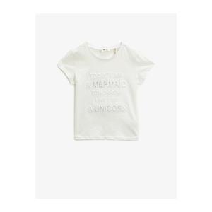 Koton Girl Ecru Unicorn Printed Glittery T-Shirt vyobraziť