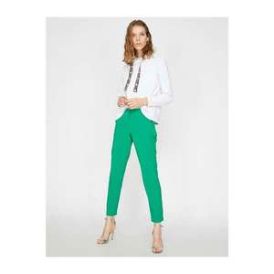 Koton Women's Green Pocket Detailed Trousers vyobraziť