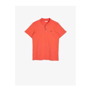 Koton Polo Collar Cotton Fabric Buttoned Chest Buttoned Pocket Short Sleeved T-Shirt vyobraziť