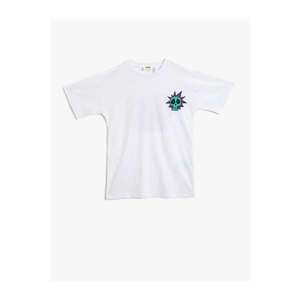 Koton Boy's White Printed Crew Neck Cotton T-shirt vyobraziť