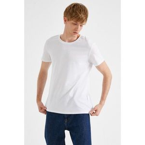 Koton Men's White T-Shirt vyobraziť