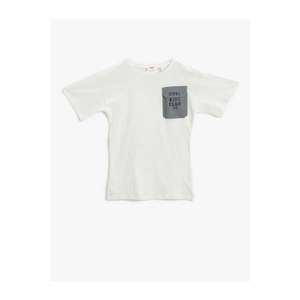 Koton Boy Ecru Pocket Detailed T-Shirt vyobraziť