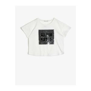 Koton Girls' Ecru Cotton Soft Double-sided Sequin Letter Printed Short Sleeve T-shirt vyobraziť