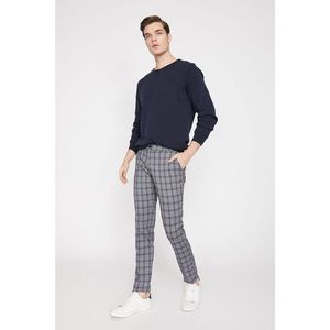 Koton Men's Grey Checkered Pants vyobraziť