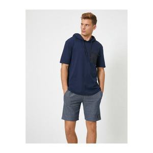 Koton Men's Short Sleeve Hooded Casual Cut Basic T-Shirt vyobraziť