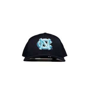 Mitchell & Ness snapback University Of North Carolina navy NCAA Logo Snapback - Uni vyobraziť
