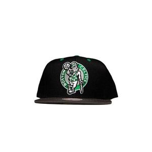 Mitchell & Ness cap snapback Boston Celtics black XL Iridescent Snapback - UNI vyobraziť