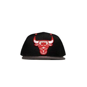Mitchell & Ness cap snapback Chicago Bulls black XL Iridescent Snapback - UNI vyobraziť
