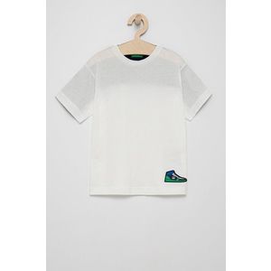 Detské bavlnené tričko United Colors of Benetton biela farba, s nášivkou vyobraziť