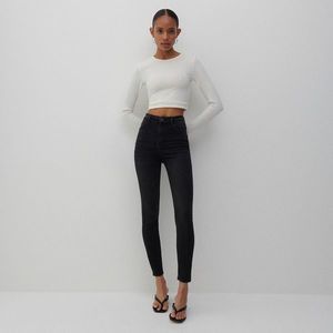 Reserved - Slim džínsy - Čierna vyobraziť