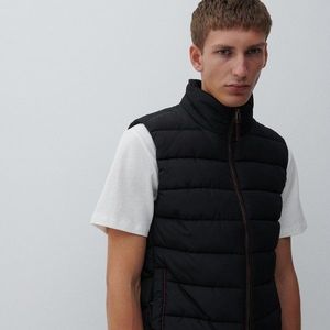 Reserved - Prešívaná vesta s kapucňou - Čierna vyobraziť