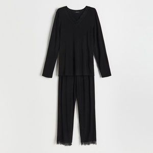 Reserved - Viskózové pyžamo s čipkovaným lemom - Čierna vyobraziť