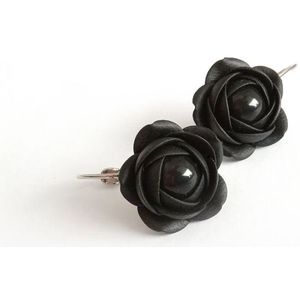 Troli Čierne visiace náušnice s perličkou kvetinky vyobraziť