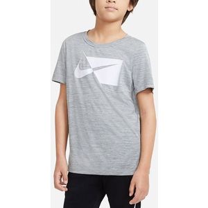 Chlapčenské pohodlné tričko Nike vyobraziť