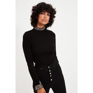 Trendyol Black Garni Detailed Knitwear Sweater vyobraziť