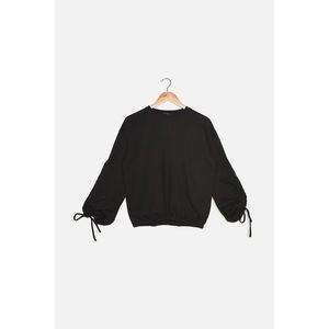 Trendyol Black Ruffle Detailed Basic Knitted Slim Sweatshirt vyobraziť
